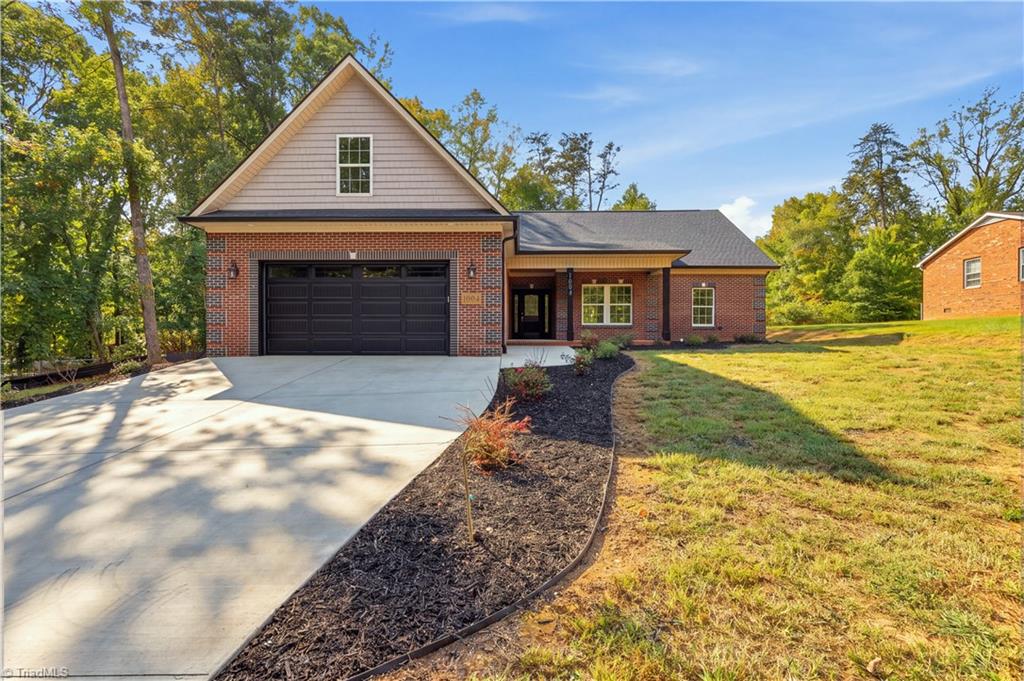 Photo of 1004 Phineas Drive, Kernersville, NC 27284 (MLS # 1237967)