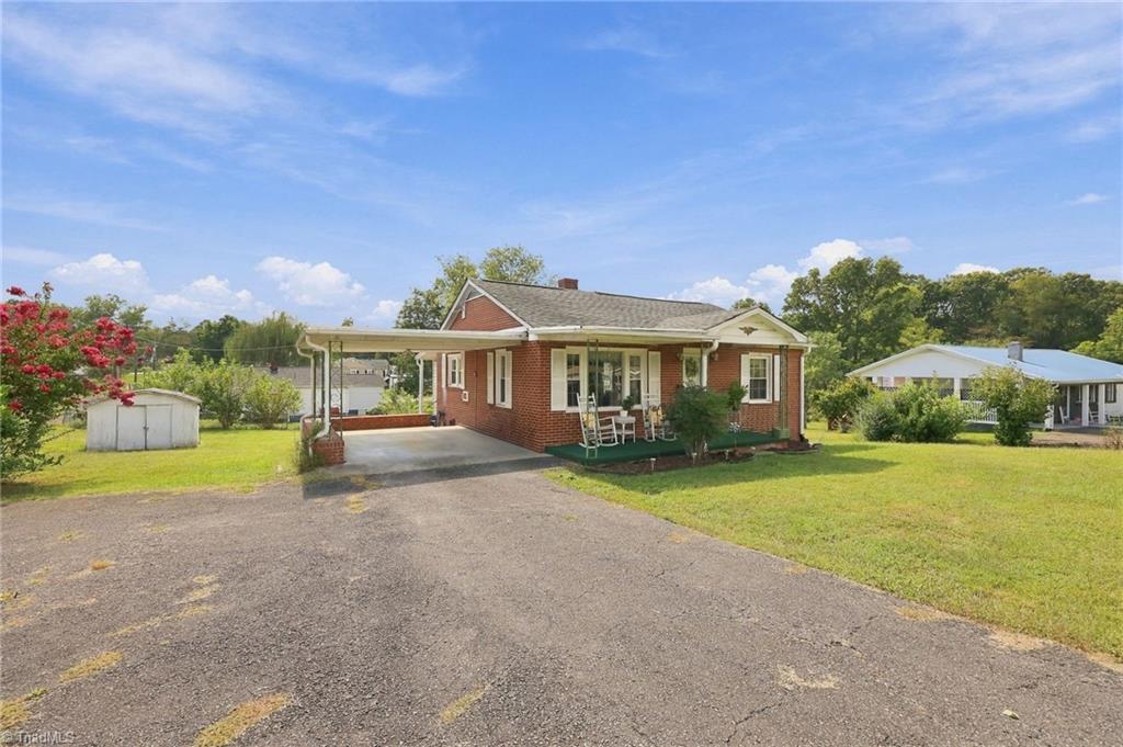 Photo of 143 Calvary Drive, Mount Airy, NC 27030 (MLS # 1236234)
