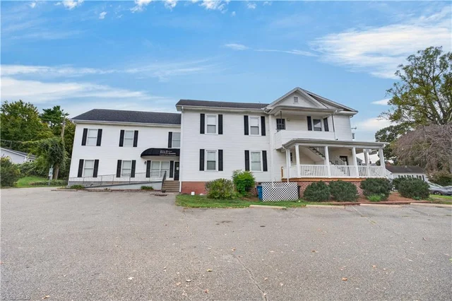 205 Rawley Avenue, photo 3 of 50