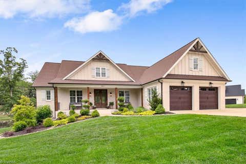 Homes For Sale - 8005 Honkers Hollow Drive<br/> Stokesdale, NC 27357