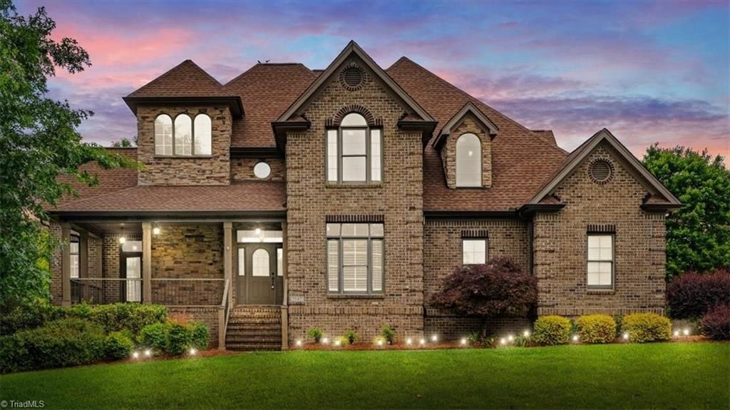 Photo of 7547 Barbera Drive, Kernersville, NC 27284 (MLS # 1182730)