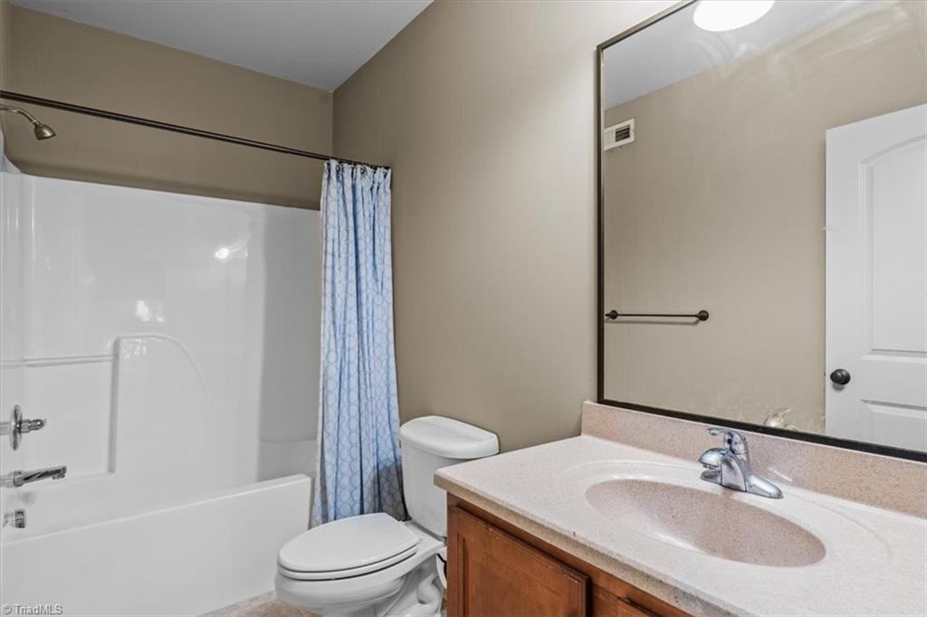 7547 Barbera Drive, Kernersville, North Carolina image 40
