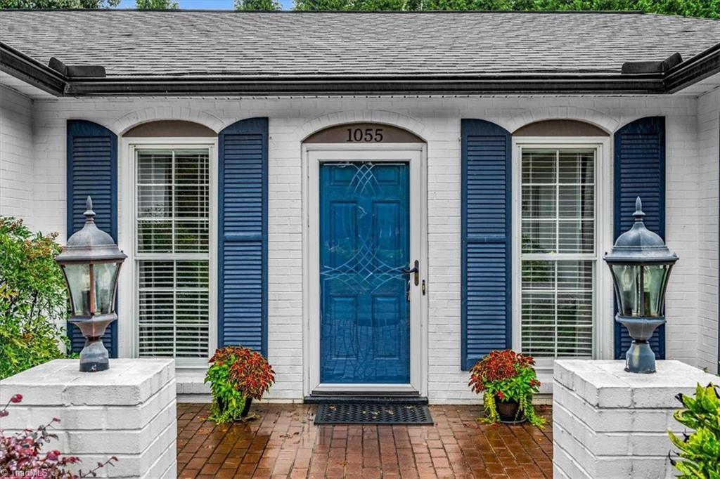 Photo of 1055 Foothills Drive, Kernersville, NC 27284 (MLS # 1236786)