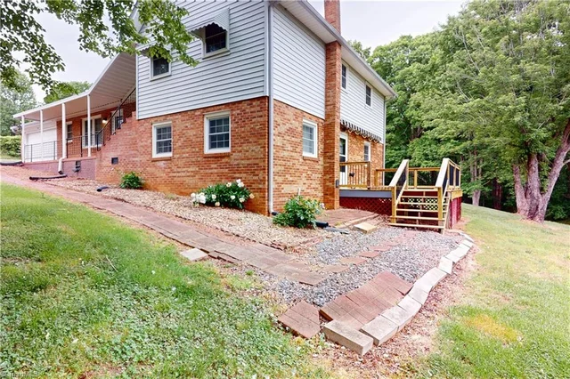 260 Buck Fork Road, photo 3 of 48