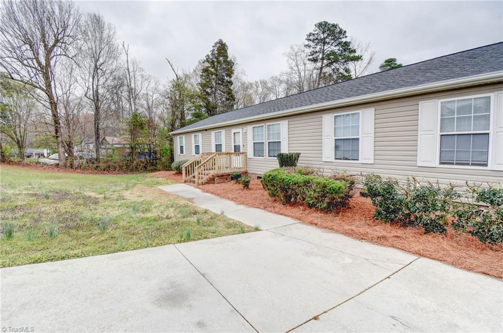 5476 Quarter Horse Trail, Gibsonville, North Carolina image 3