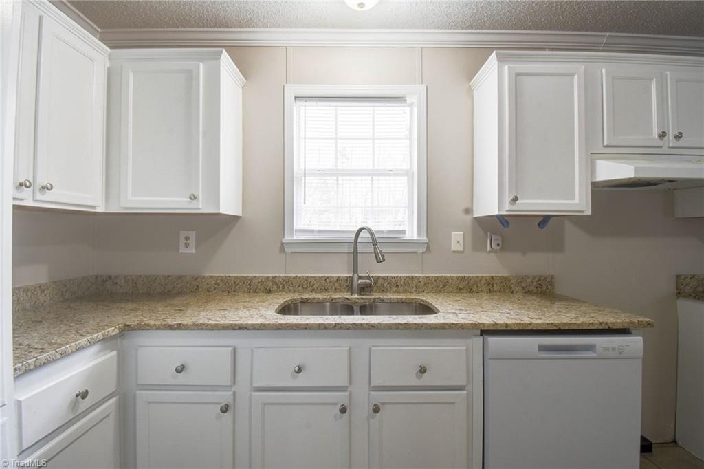 5476 Quarter Horse Trail, Gibsonville, North Carolina image 12