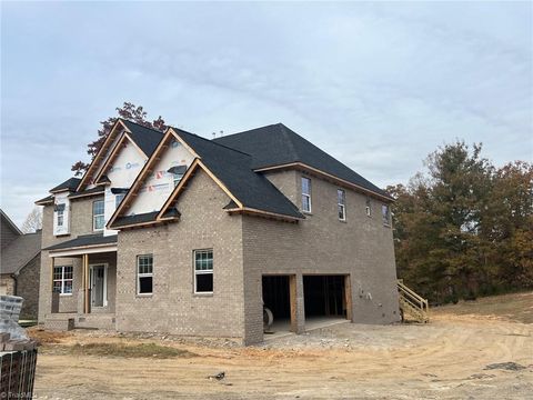 A home in Stokesdale