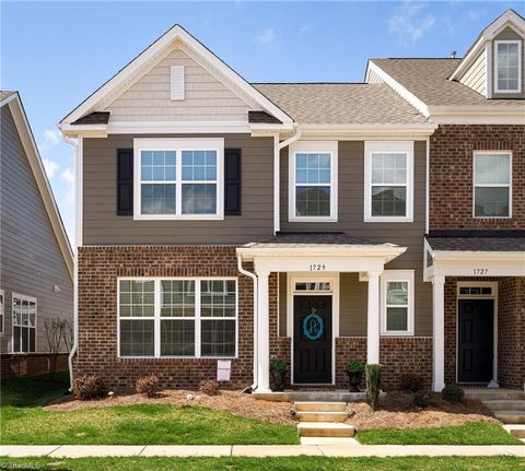 Townhouse For Sale - 1729 Westfall Street<br/> Kernersville, NC 27284