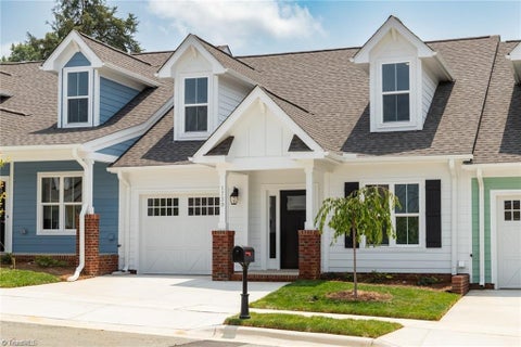 Townhouse For Sale - 1739 Old Fields Boulevard<br/> Alamance County, Haw River, NC 27258
