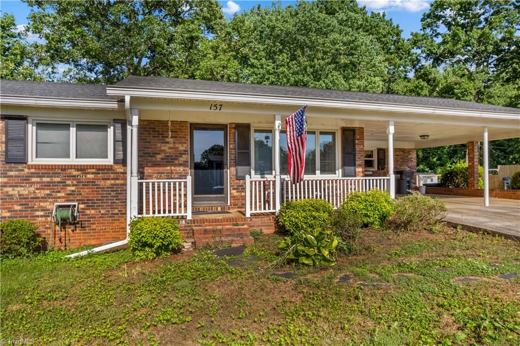 157 Meadowview Drive, Statesville, North Carolina image 2