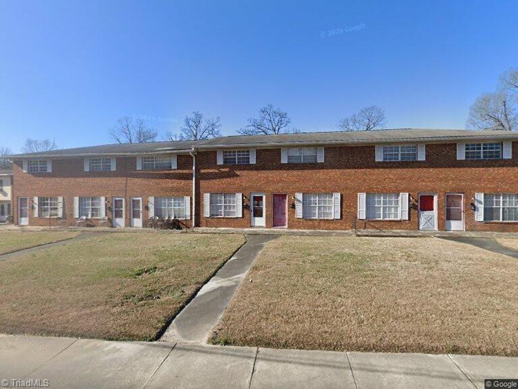 Photo of 10 Liberty Drive #A/G, Thomasville, NC 27360 (MLS # 1214344)