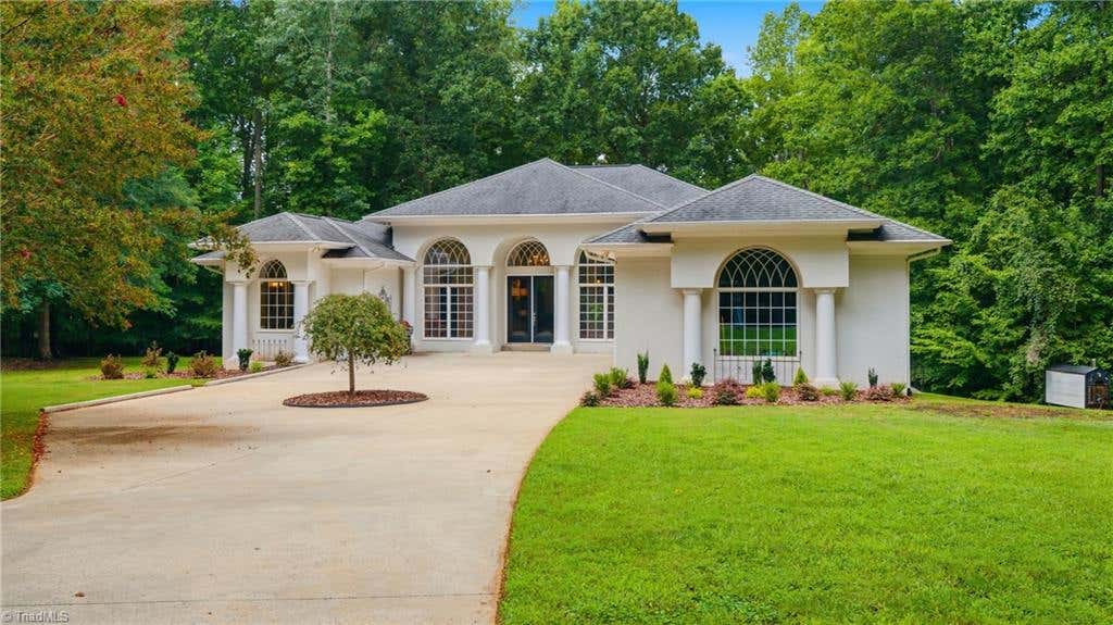 Photo of 908 River Ridge Road, Mebane, NC 27302 (MLS # 1230216)