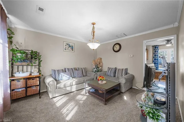 4202 Broadacres Drive, photo 5 of 18
