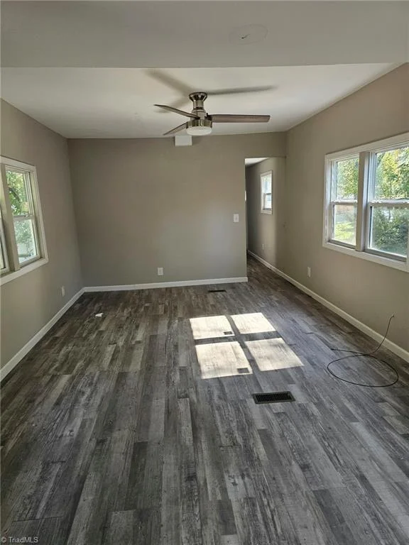 199 Rosewood Drive, photo 5 of 9