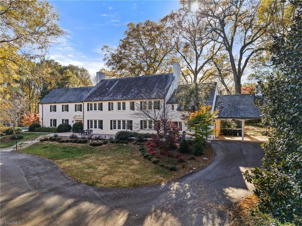 Photo of 1020 W Kent Road, Winston-Salem, NC 27104 (MLS # 1202667)