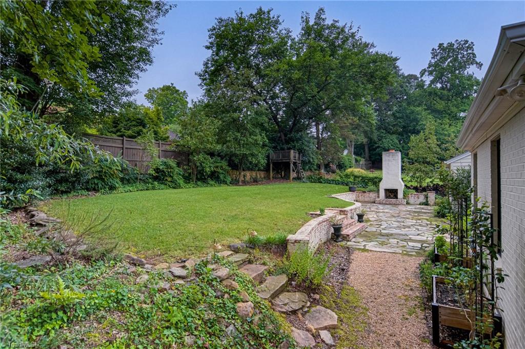 Winston-Salem, North Carolina 27104, United States, 3 Bedrooms Bedrooms, ,4 BathroomsBathrooms,Residential,Active,177452