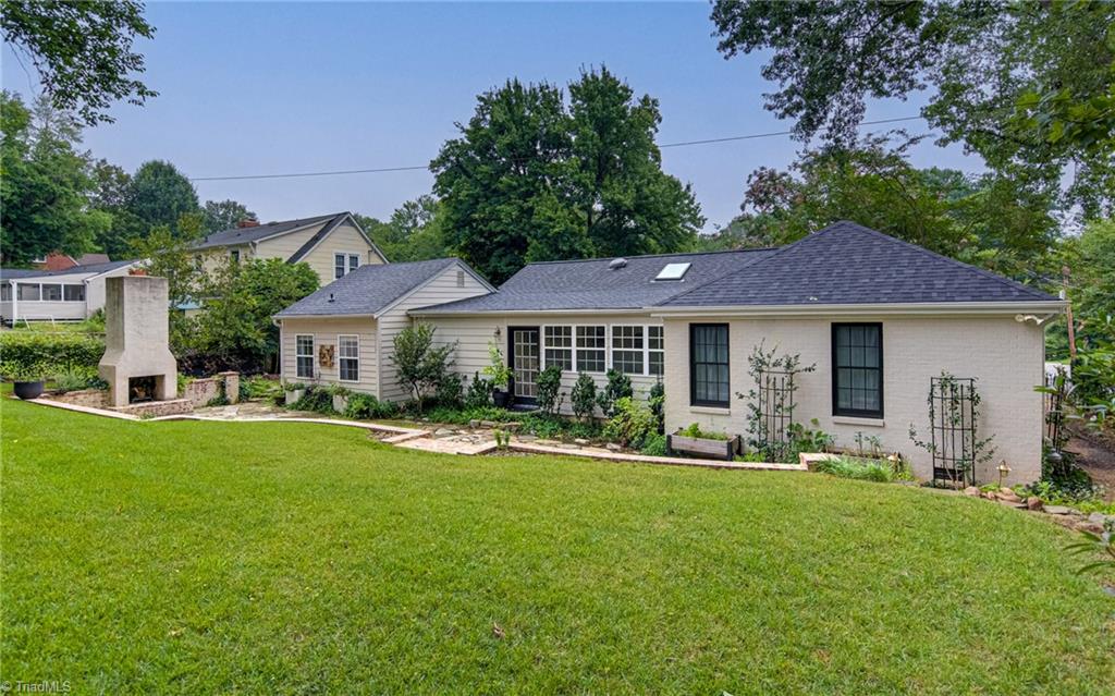 Winston-Salem, North Carolina 27104, United States, 3 Bedrooms Bedrooms, ,4 BathroomsBathrooms,Residential,Active,177452