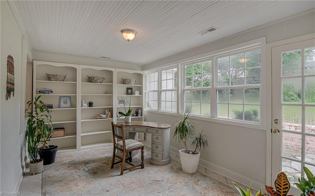 Winston-Salem, North Carolina 27104, United States, 3 Bedrooms Bedrooms, ,4 BathroomsBathrooms,Residential,Active,177452