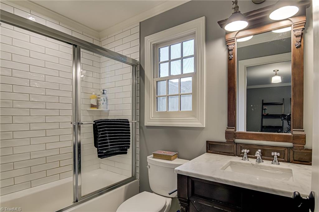 Winston-Salem, North Carolina 27104, United States, 3 Bedrooms Bedrooms, ,4 BathroomsBathrooms,Residential,Active,177452