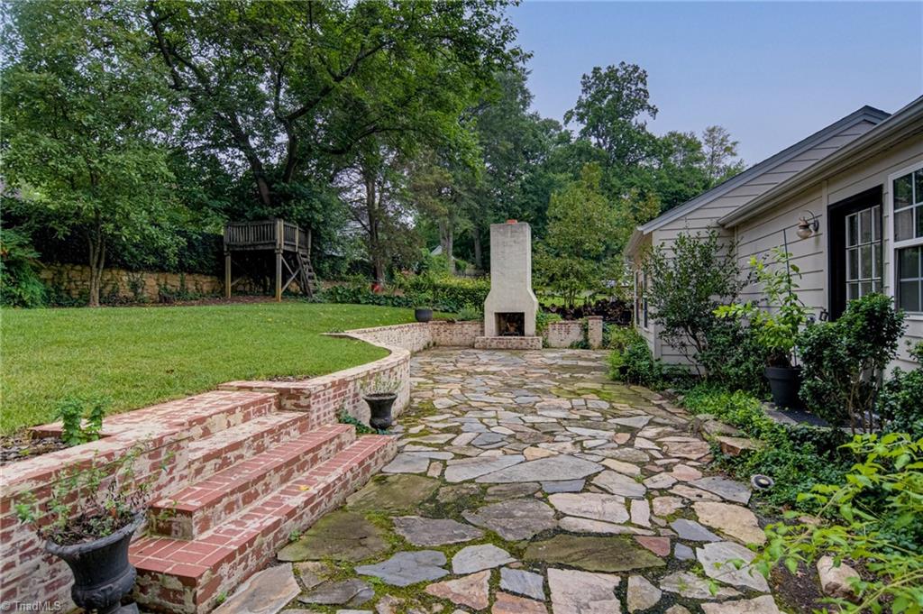 Winston-Salem, North Carolina 27104, United States, 3 Bedrooms Bedrooms, ,4 BathroomsBathrooms,Residential,Active,177452