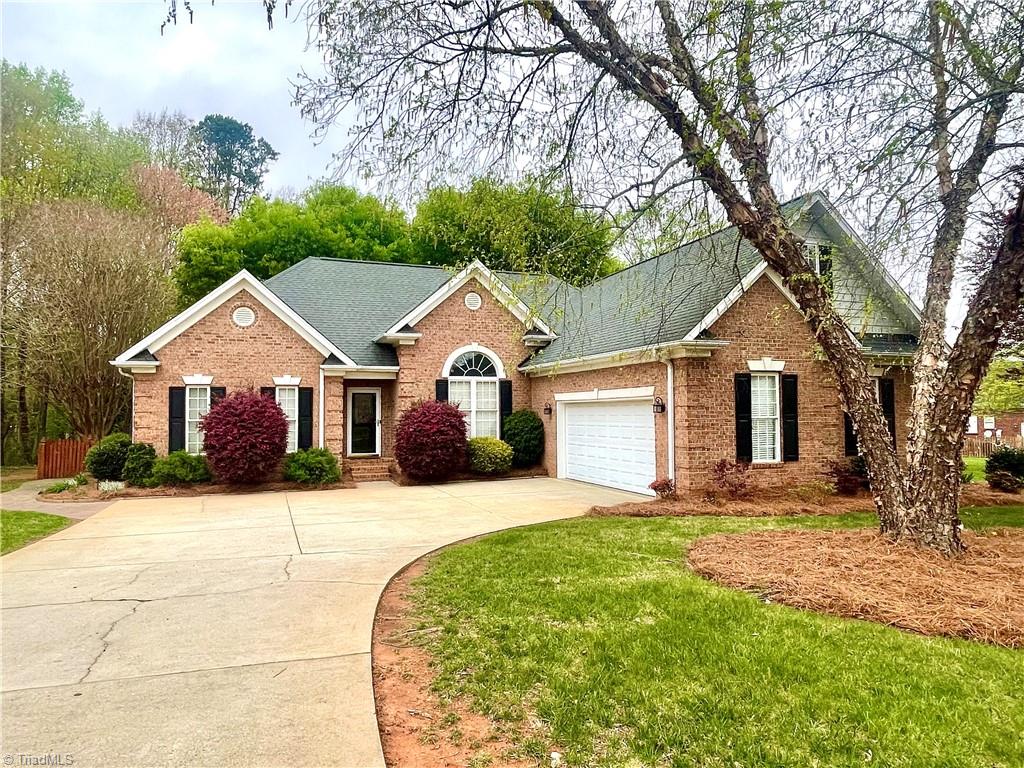 120 Serenity Pointe Drive, Kernersville, North Carolina image 1