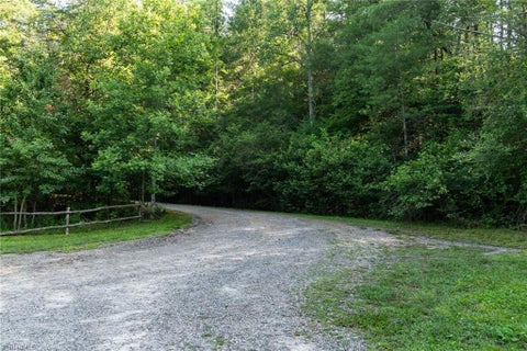 Vacant Land For Sale - TBD Boone Trail<br/> Purlear, NC 28665