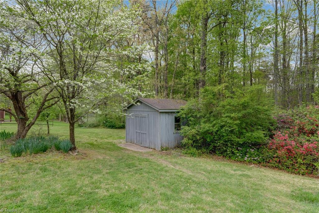 140 Clifton Drive, Reidsville, North Carolina image 41