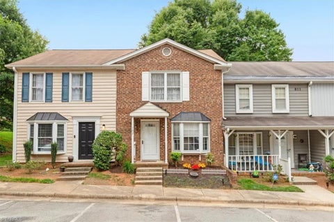 Townhouse For Sale - 811 Ashebrook Drive #102<br/> Greensboro, NC 27409