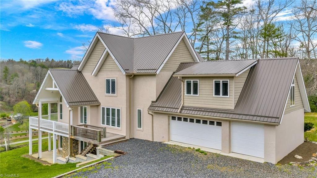 Photo of 361 Osprey Place, West Jefferson, NC 28694 (MLS # 1217574)