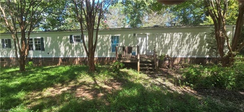 Mobile Home For Sale - 208 Murdock Drive<br/> Wilkes County, North Wilkesboro, NC 28659