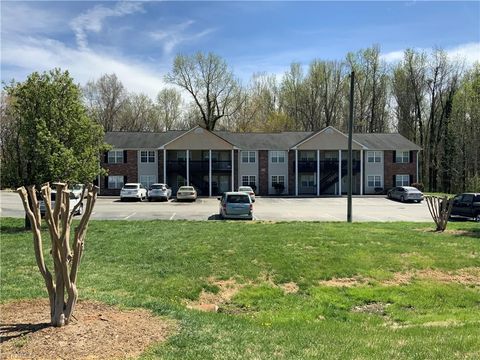 Condo For Sale - 818 Westbrook Court<br/> Randolph County, Archdale, NC 27263