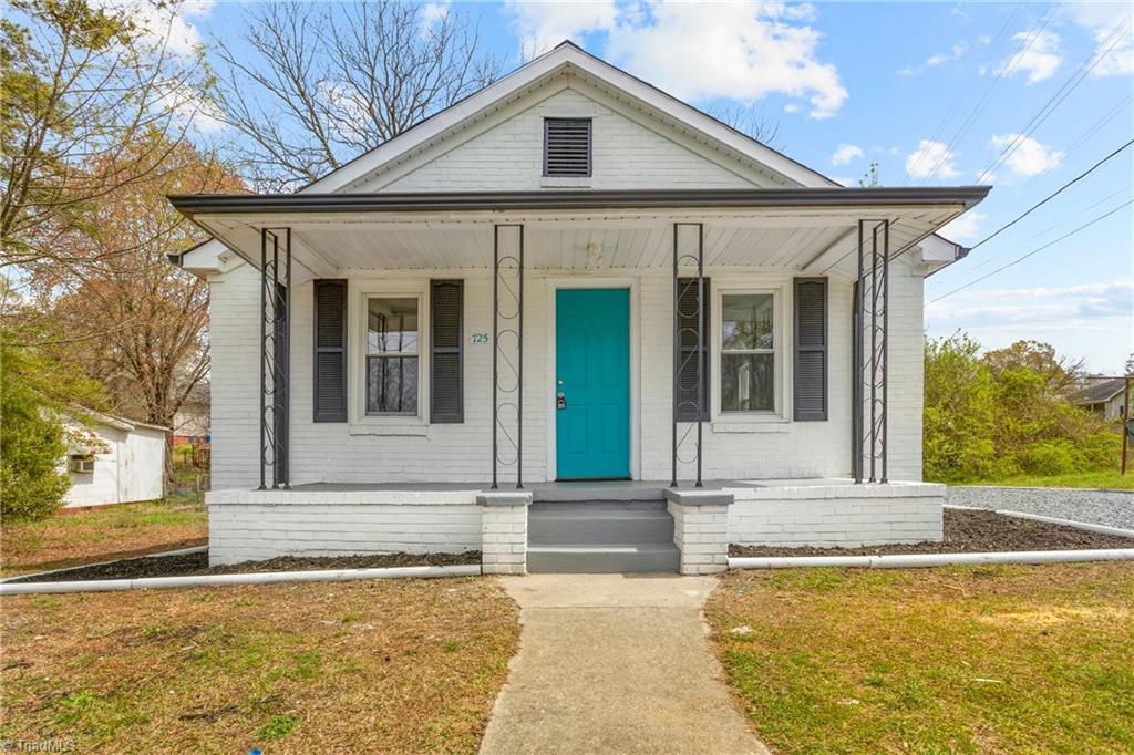 Photo 1 of 26 of 725 Meridian Street house