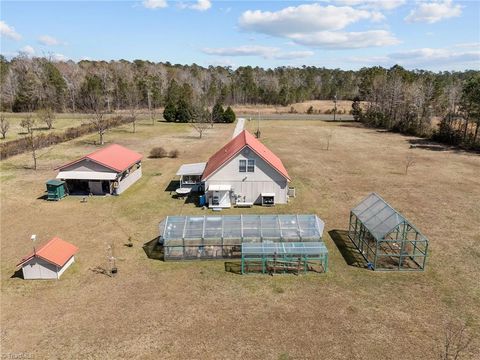 Homes For Sale - 828 Chair Factory Road<br/> Columbus County, Nakina, NC 28455