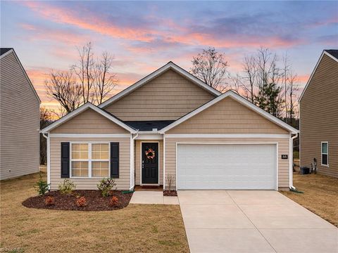 Homes For Sale - 4997 Payne Street<br/> Trinity, NC 27370