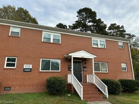 Multifamily For Rent - 1620 English Street #E<br/> Greensboro, NC 27405
