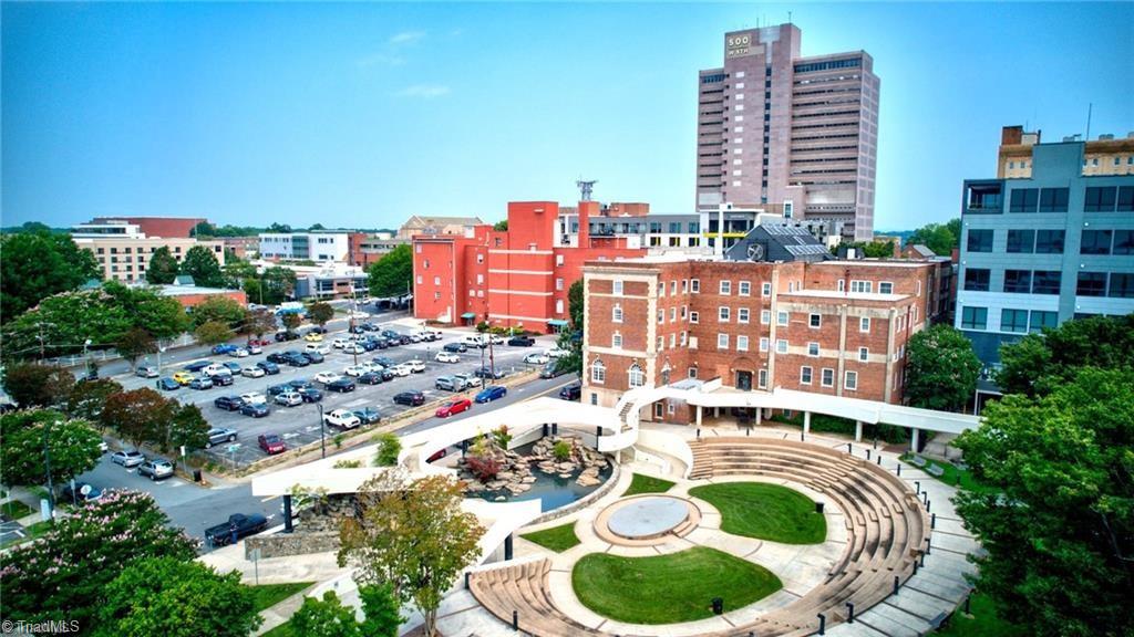 Winston-Salem, North Carolina 27101, United States, 2 Bedrooms Bedrooms, ,2 BathroomsBathrooms,Residential,Active,247465