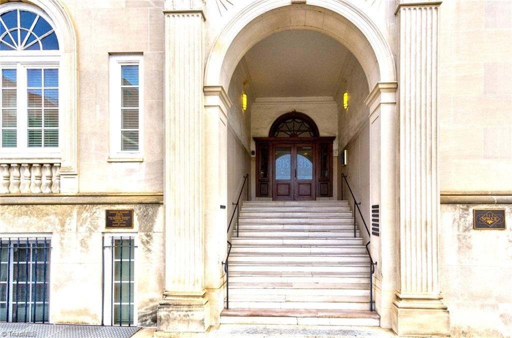 Winston-Salem, North Carolina 27101, United States, 2 Bedrooms Bedrooms, ,2 BathroomsBathrooms,Residential,Active,247465