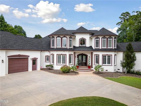 1326 Lochshire Drive Burlington NC 27215