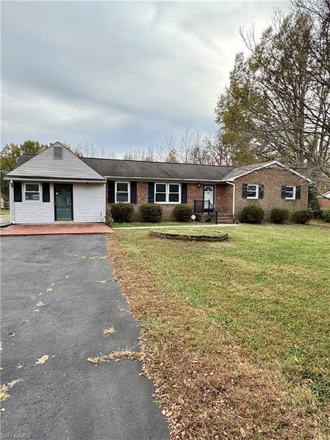 A home in Kernersville