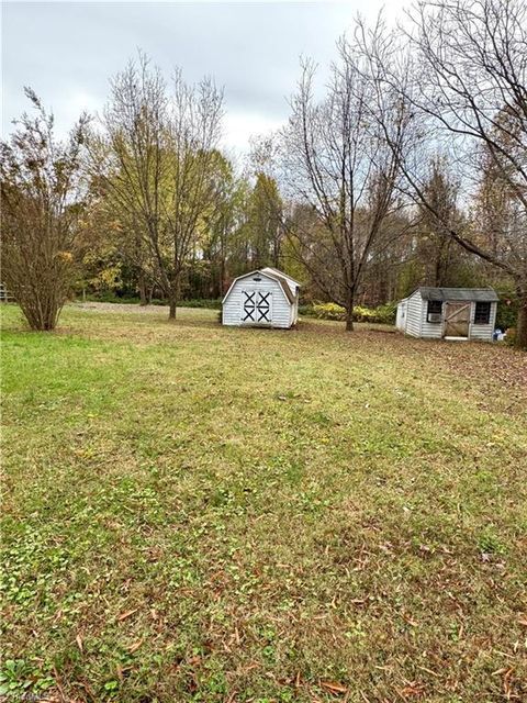 A home in Kernersville