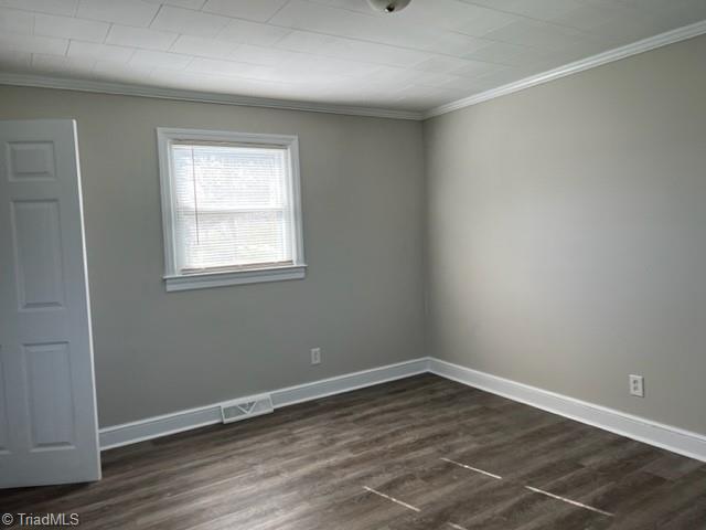 Photo 15 of 19 of 1317 Front Street house
