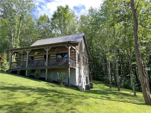 Homes For Sale - 287 Hill Street<br/> Alleghany County, Sparta, NC 28675