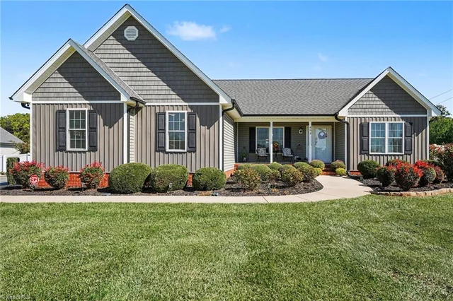 493 Back Creek Church Road, photo 2 of 40