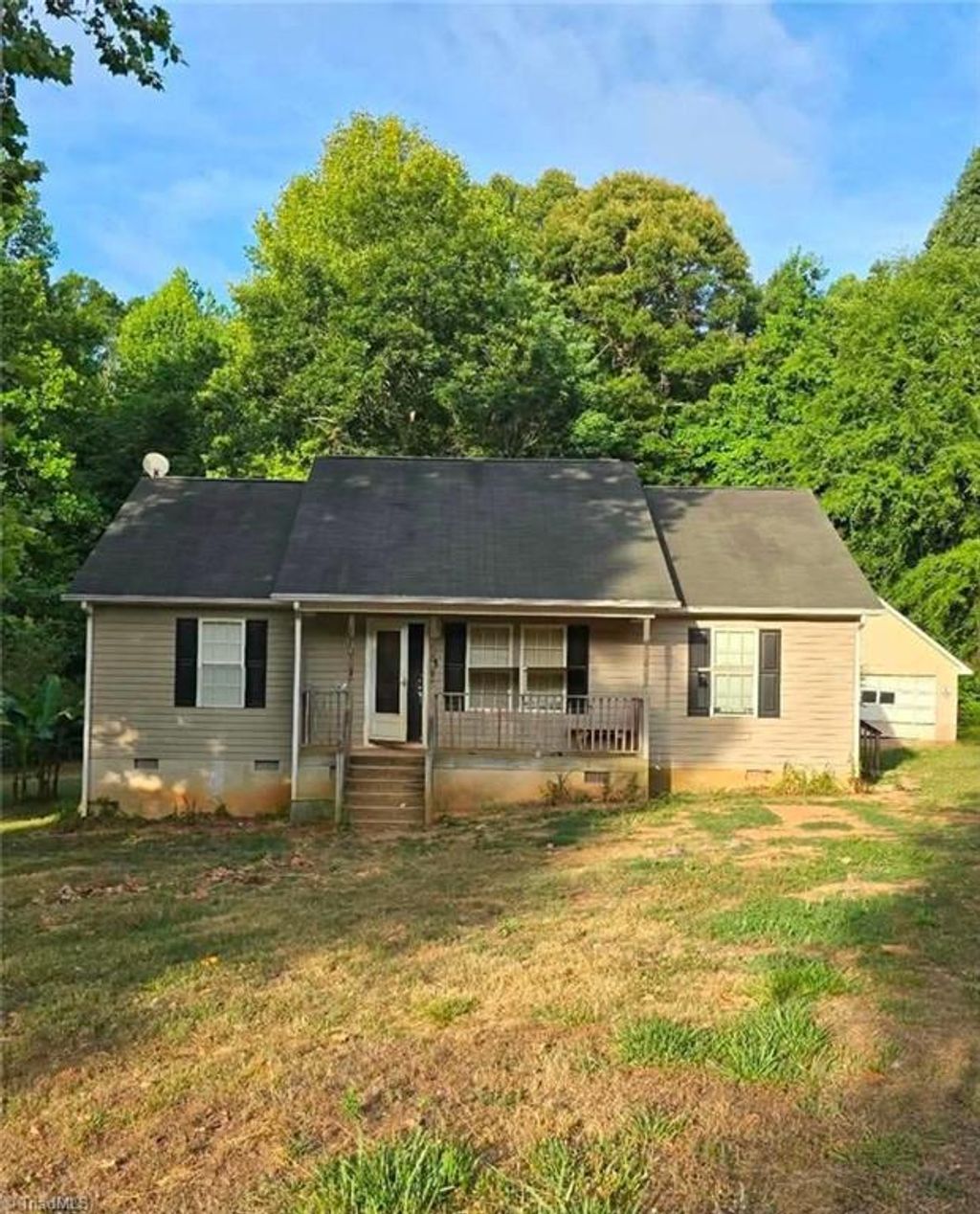 Photo of 173 Dakota Drive, Graham, NC 27253 (MLS # 1224573)