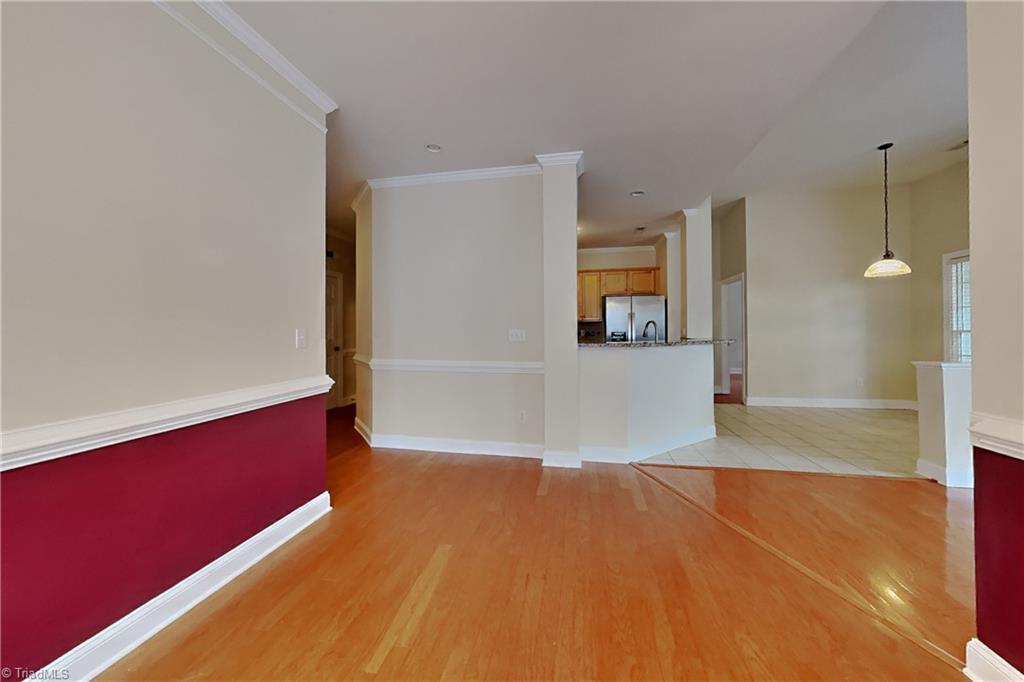 7260 Shadowridge Drive