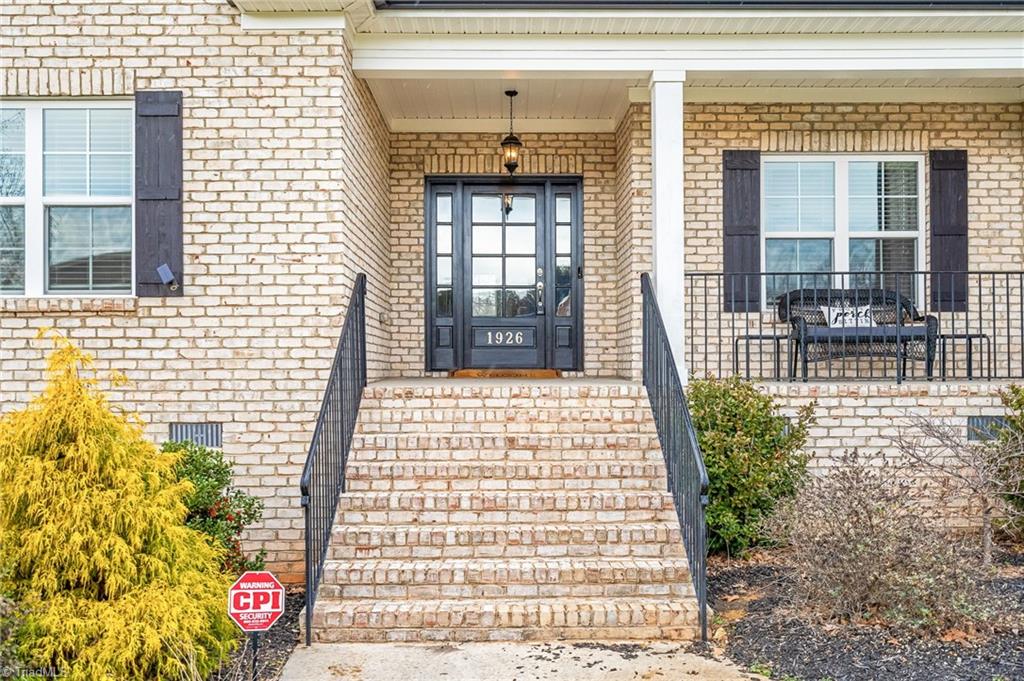 1926 Wake Bridge Drive, Whitsett, North Carolina image 3