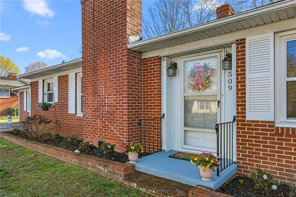 Photo of 509 Duke Street, Thomasville, NC 27360 (MLS # 1212606)