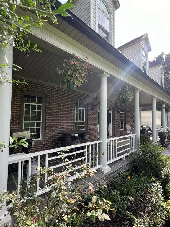 191 Mossdale Road, photo 4 of 50