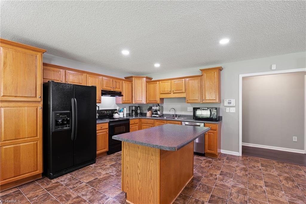 1303 Ashley Road, Yadkinville, North Carolina image 13
