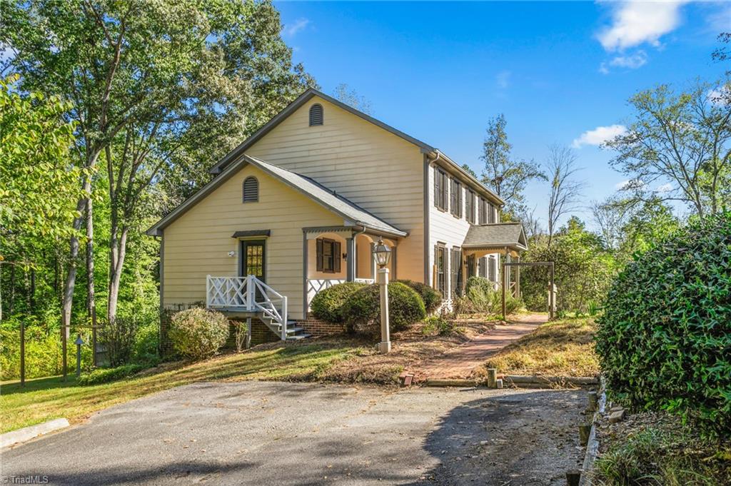 631 N Clodfelter Road